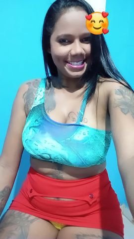 Sou morena tatuada, Baiana, Bonita, simpática, educada, cheirosa, sempre alegre, atendimento diferenciado, sem pressa, sou tranquila  experiente no meu trabalho, com precinho bacana que cabe no seu bolso, tenho hum oral caprichado, chupo com vontade, deixo mim chupar também, beijo na boca, sem frescura, gosto de conversar, realizo feitixe preço a combinar, meu local e discreto, com garagem, simplisinho mais organizado, atendo só, se esse for o perfil da acompanhante q vc procura pode mim chamar será hum prazer em te atender, disponível 🫶 só não faço Anal
