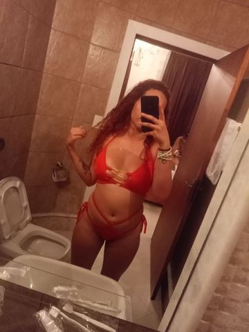 Olá meus amores sou ruivinha cabelo cacheado corpinho natural sou do tipo namoradinha mas tbm sou do tipo ninfetinha sou especialista em fazer oral,venha se divertir com a ruivinha,estou aqui na disposição de fazer vc se satisfazer,meus amores não tenho local atendendo em hotel motel e in-drinv ou domilicidio quem tiver interesse de tirar o prazer comigo só me chama aguardo vcs bjss da ruivinha ❤️💋