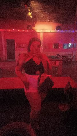 oi meus amores trabalho durante a noite em uma casa em Jacareí venha se divertir comigo gordinha gostosa carinhosa gosto de conversar estilo namoradinha...
